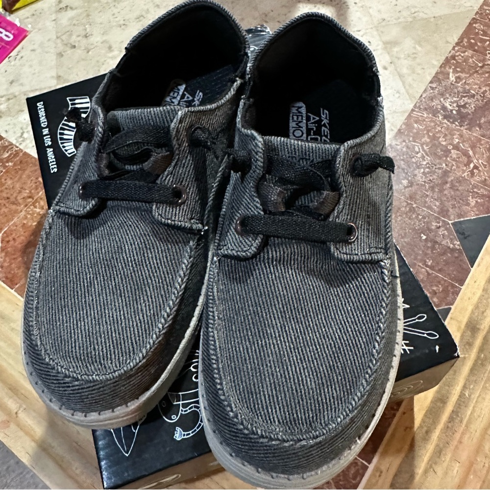 Skechers Melson Volgo slip-on shoes